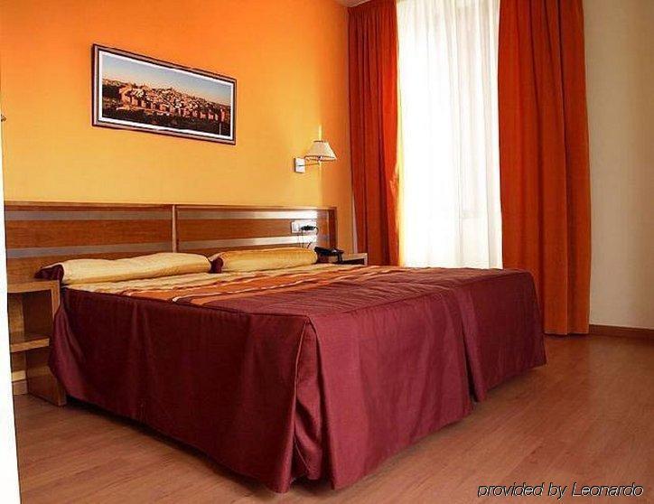 Hotel Ele Mirador de Santa Ana Ávila Habitación foto